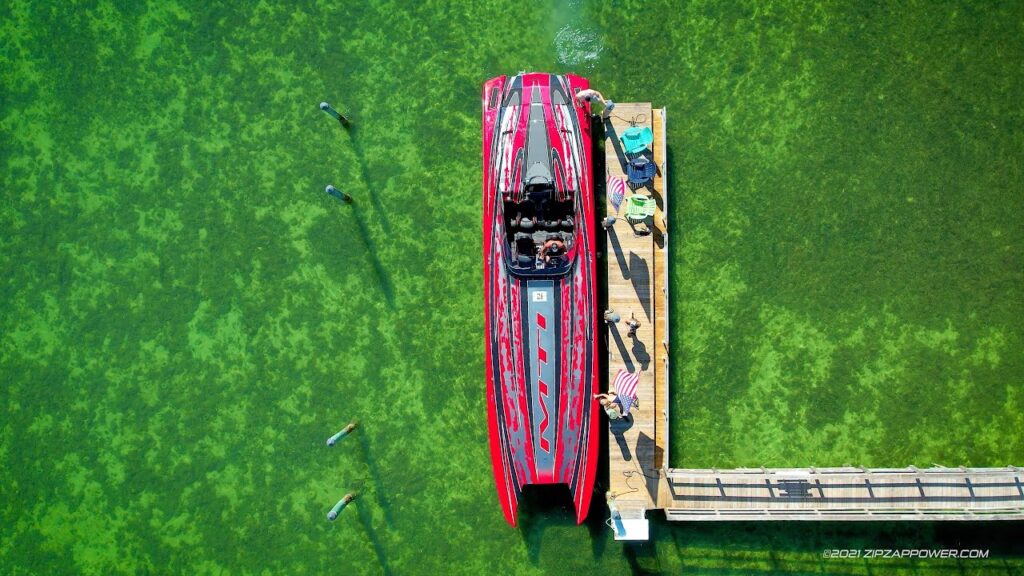 docking-in-paradise